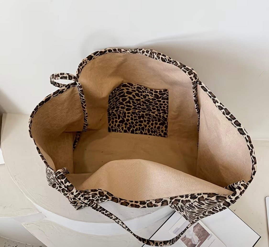 Large Capacity Leopard Print Canvas Tote