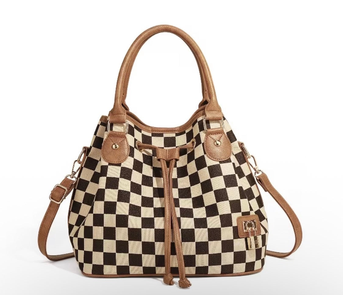 PURSES AND HANDBAGS