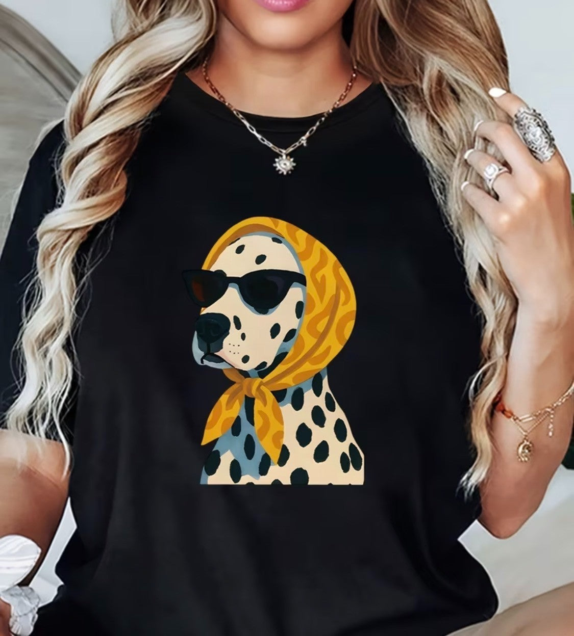 FUNNY DOG WITH A SCARF  T-SHIRT