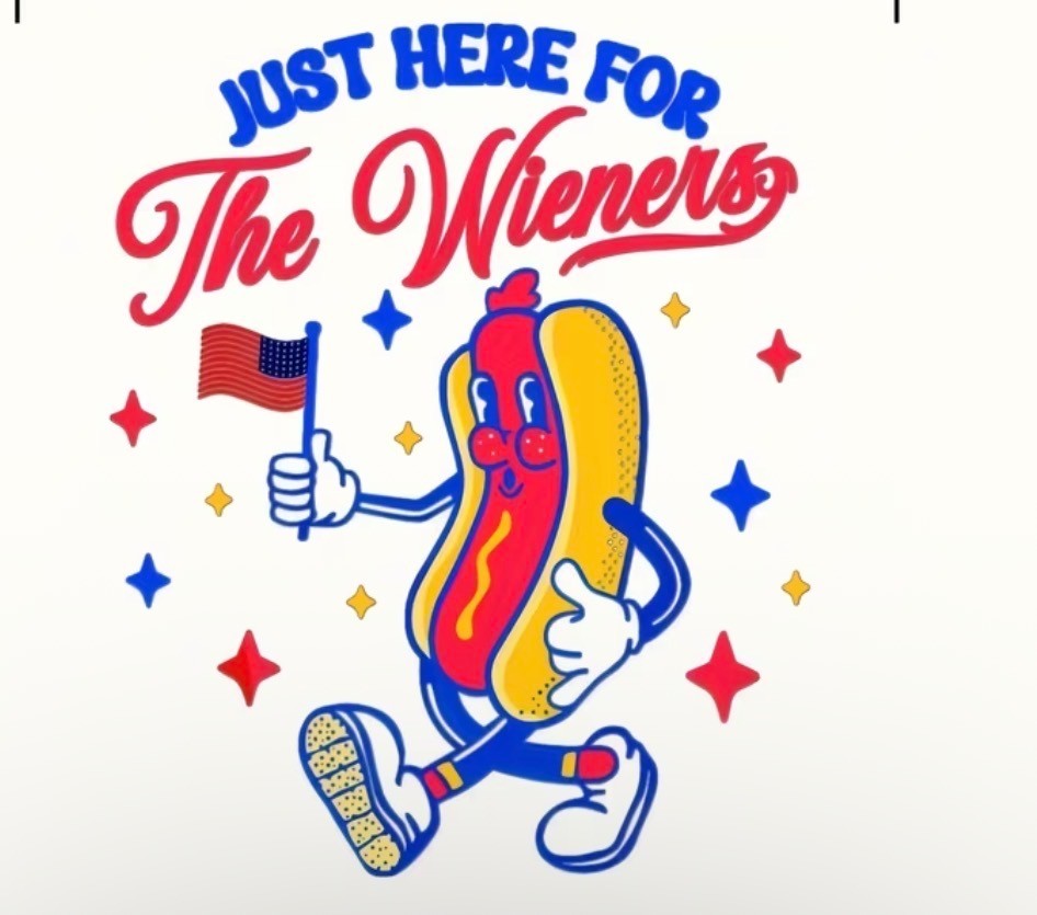 FUNNY 4TH OF JULY "I'M JUST HERE FOR THE WEINERS T-SHIRT