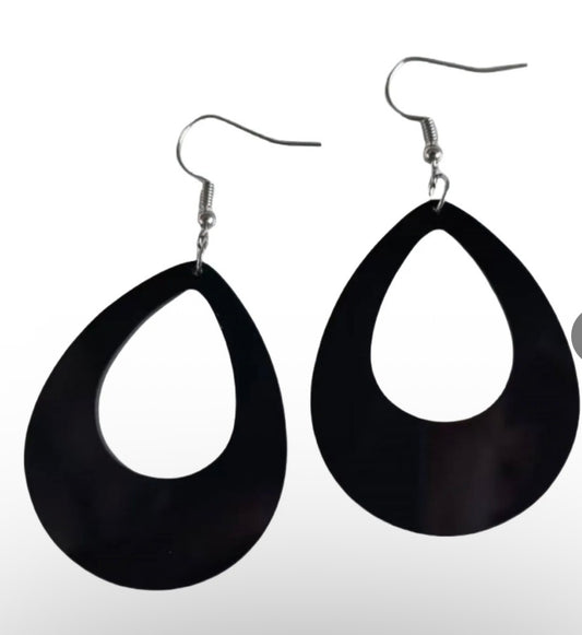 GEOMETRIC HOLLOW OUT EARRINGS