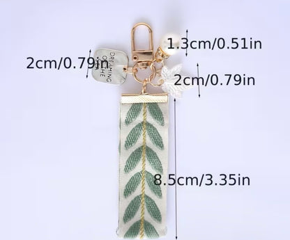 Simple and Fresh Woven Strap Phone Lanyard