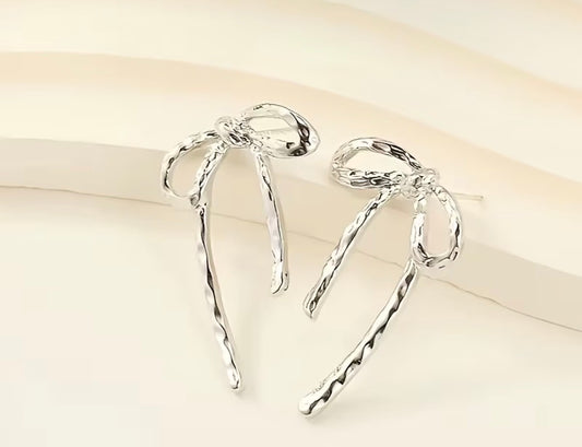 Silver Trendy Hollow-Out Large Bow Stud Earrings