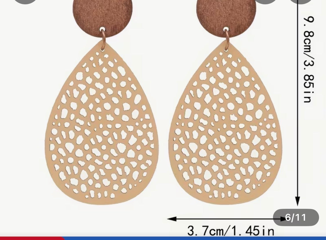 Teardrop-Shaped Hollow Leather And Wood Combination Mesh Earrings