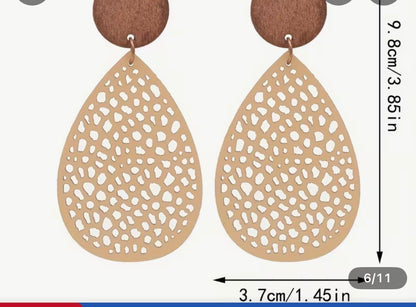 Teardrop-Shaped Hollow Leather And Wood Combination Mesh Earrings