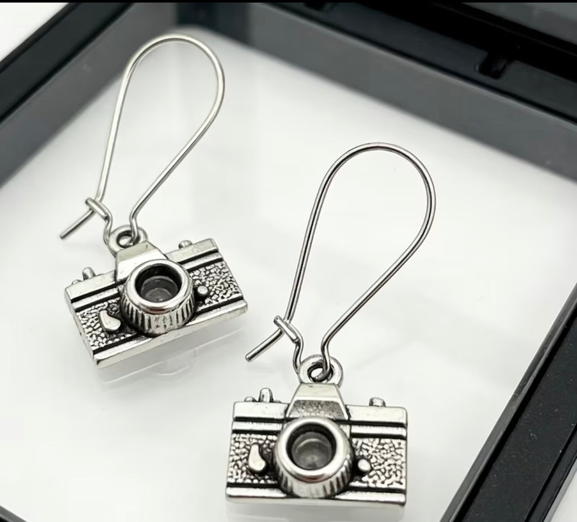 VINTAGE CAMERA EARRINGS