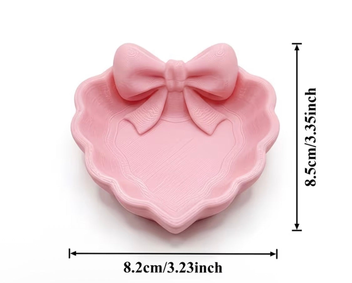 WHITE HEART JEWELRY HOLDER