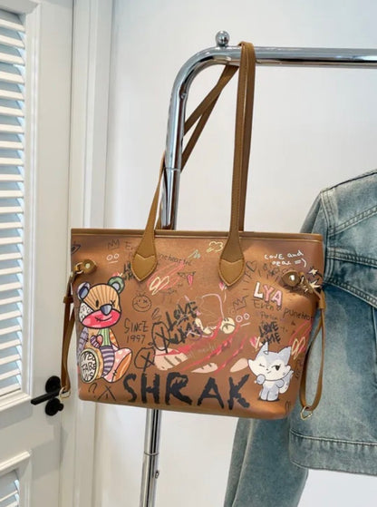 GRAFFITI PRINT TOTE BAG