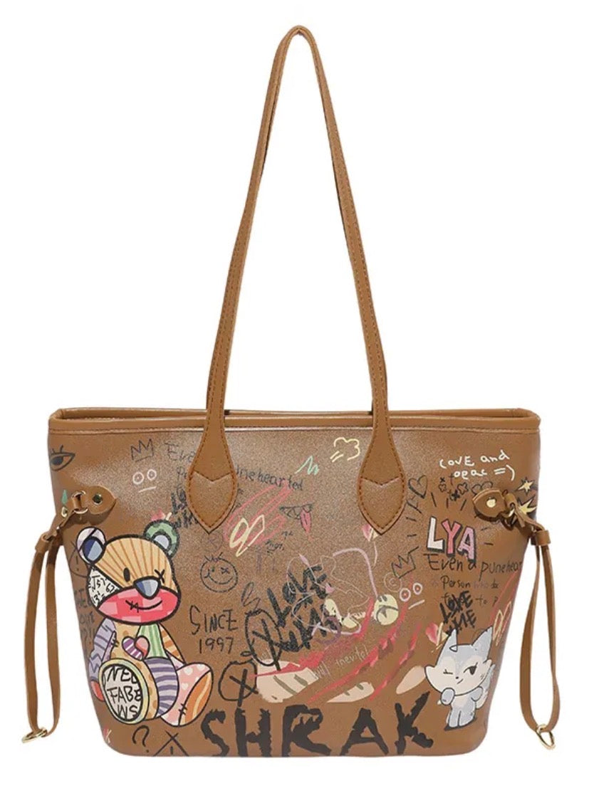 GRAFFITI PRINT TOTE BAG