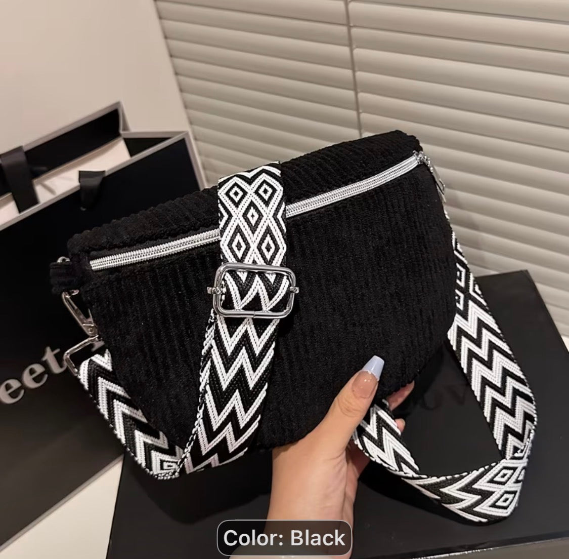 BLACK CORDUROY CROSSBODY BAG