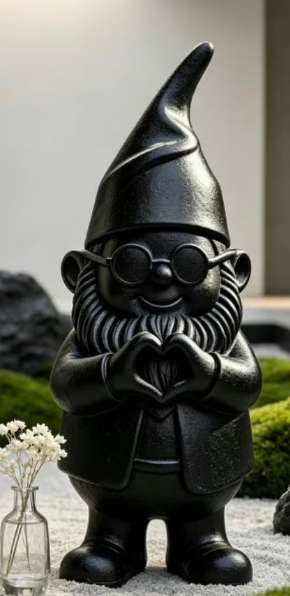 BLACK HEART SHAPED GARDEN GNOME STATUE