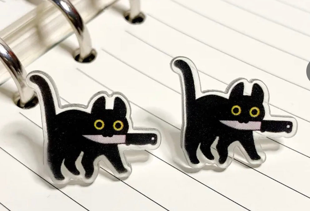 FUNNY BLACK CAT WITH KNIFE