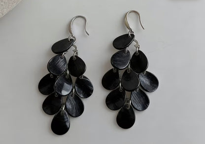 BLACK DANGLE DROP EARRINGS
