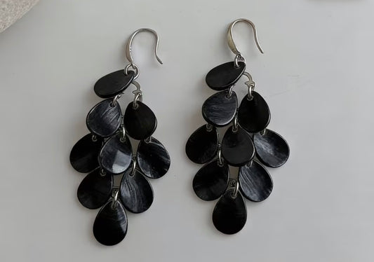 BLACK DANGLE DROP EARRINGS