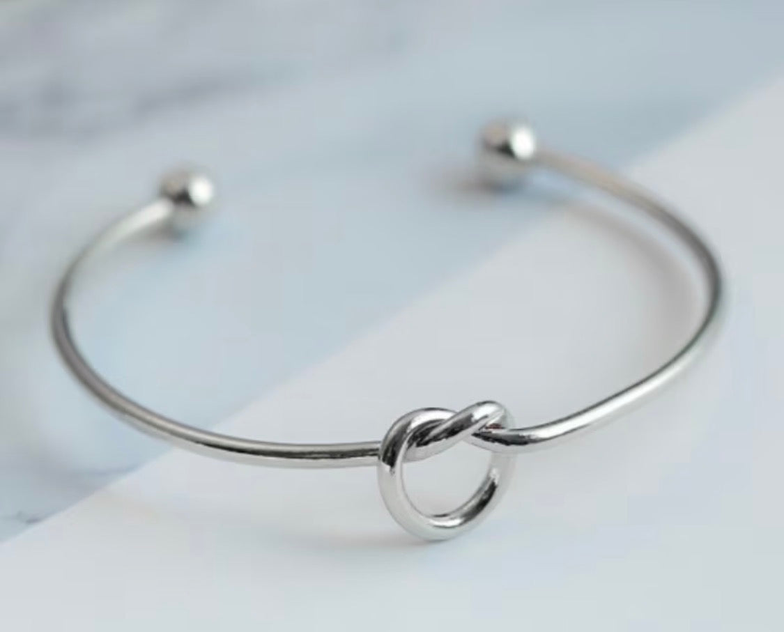 SILVER LOVE KNOT OPEN BRACELET
