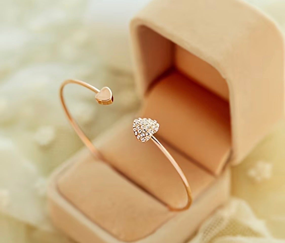 ROSE GOLD HEART OPENING BRACELET