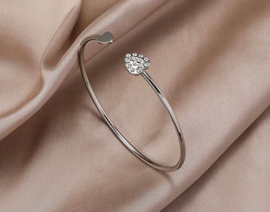 SILVER HEART OPEN BRACELET