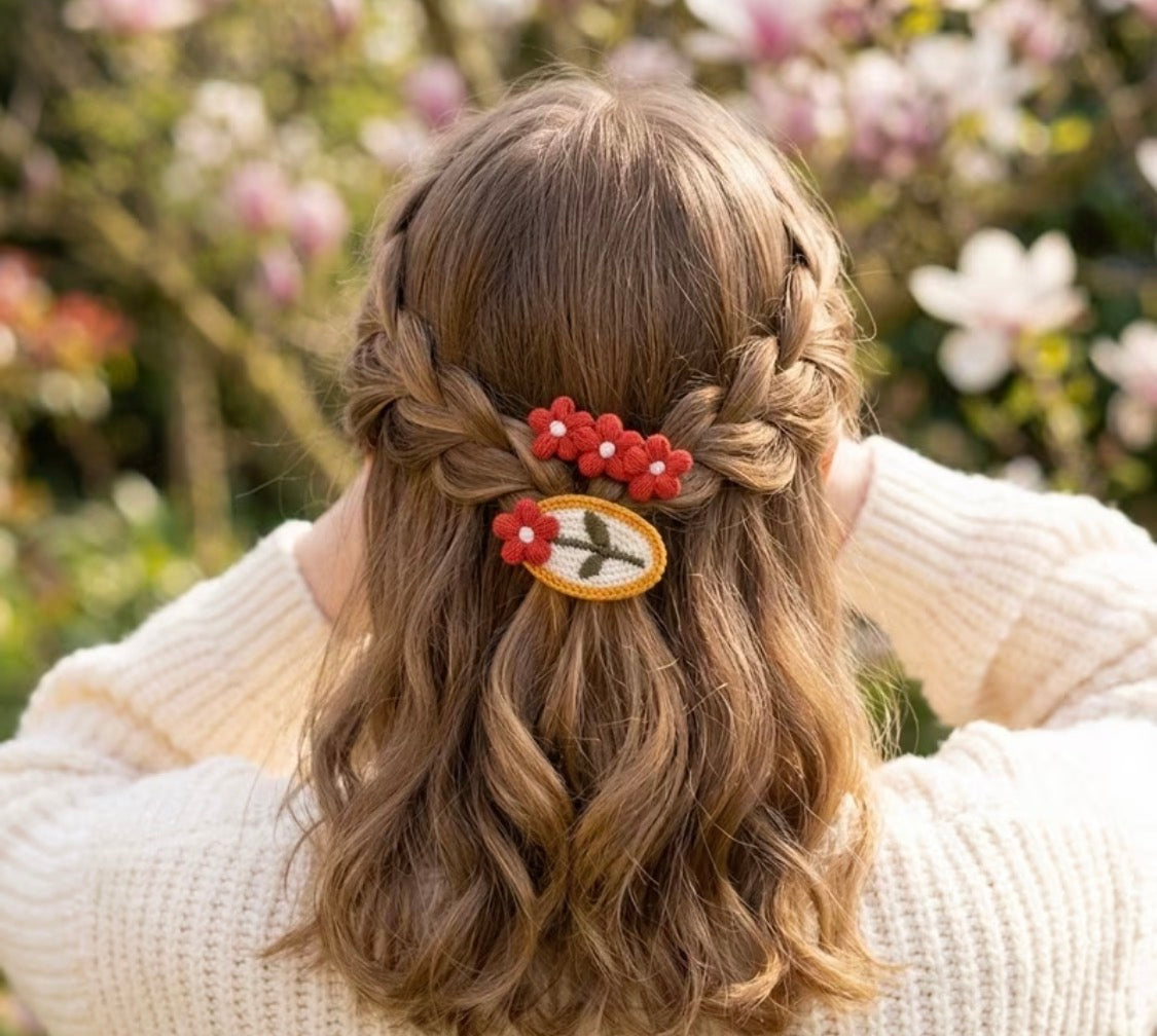 RED FLOWER BARRETTES