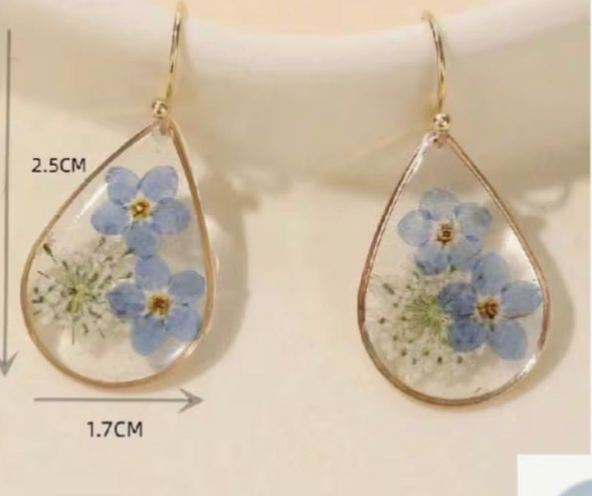 BOHO DRIED FLOWER TEARDROP EARRINGS