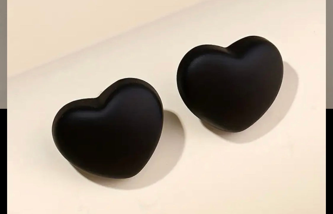 Black Heart Stud Earrings